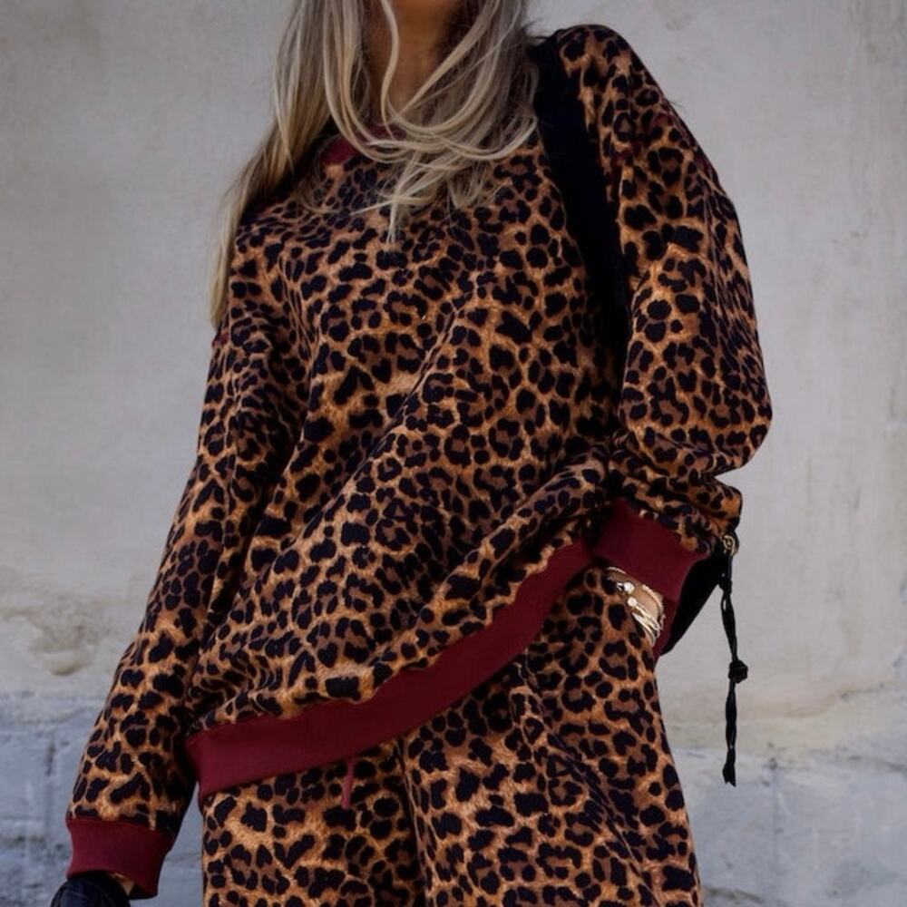 HDYWT Oversized Crewneck Sweatshirt In Leopard